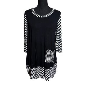 Inside Out Black and White Mixed Print Long Line Tunic Top Women's S Small